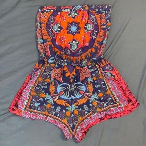 Strapless romper